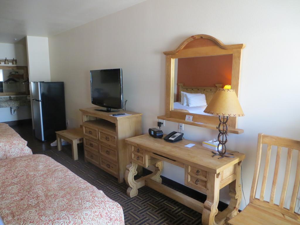 Hotel Texas Cuero Extérieur photo