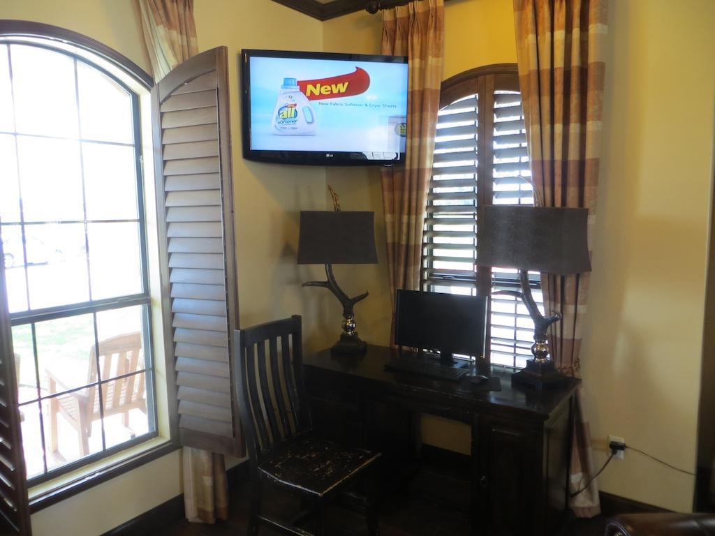 Hotel Texas Cuero Extérieur photo