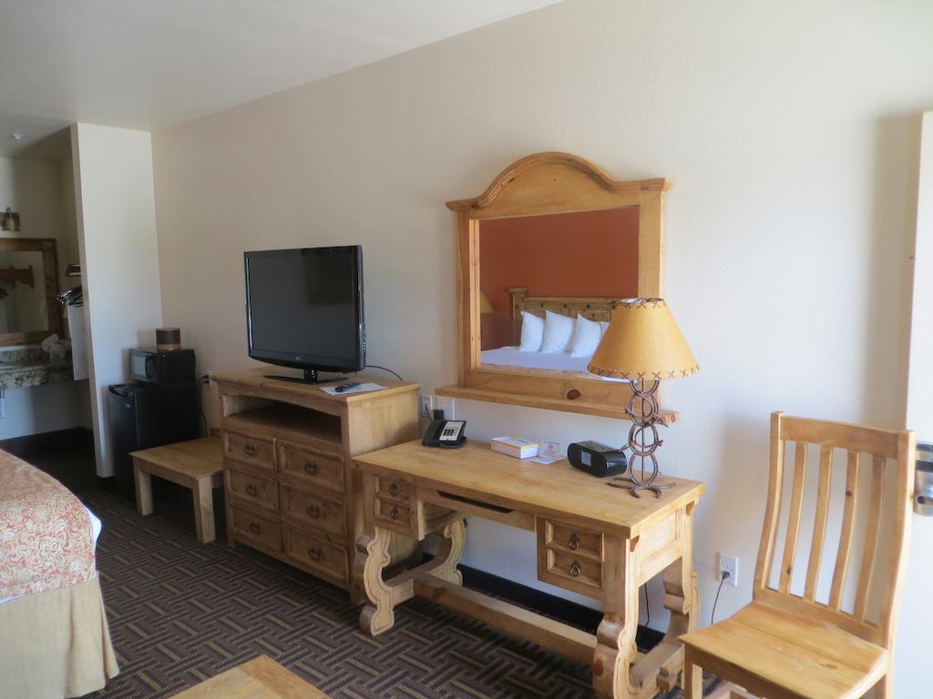 Hotel Texas Cuero Extérieur photo